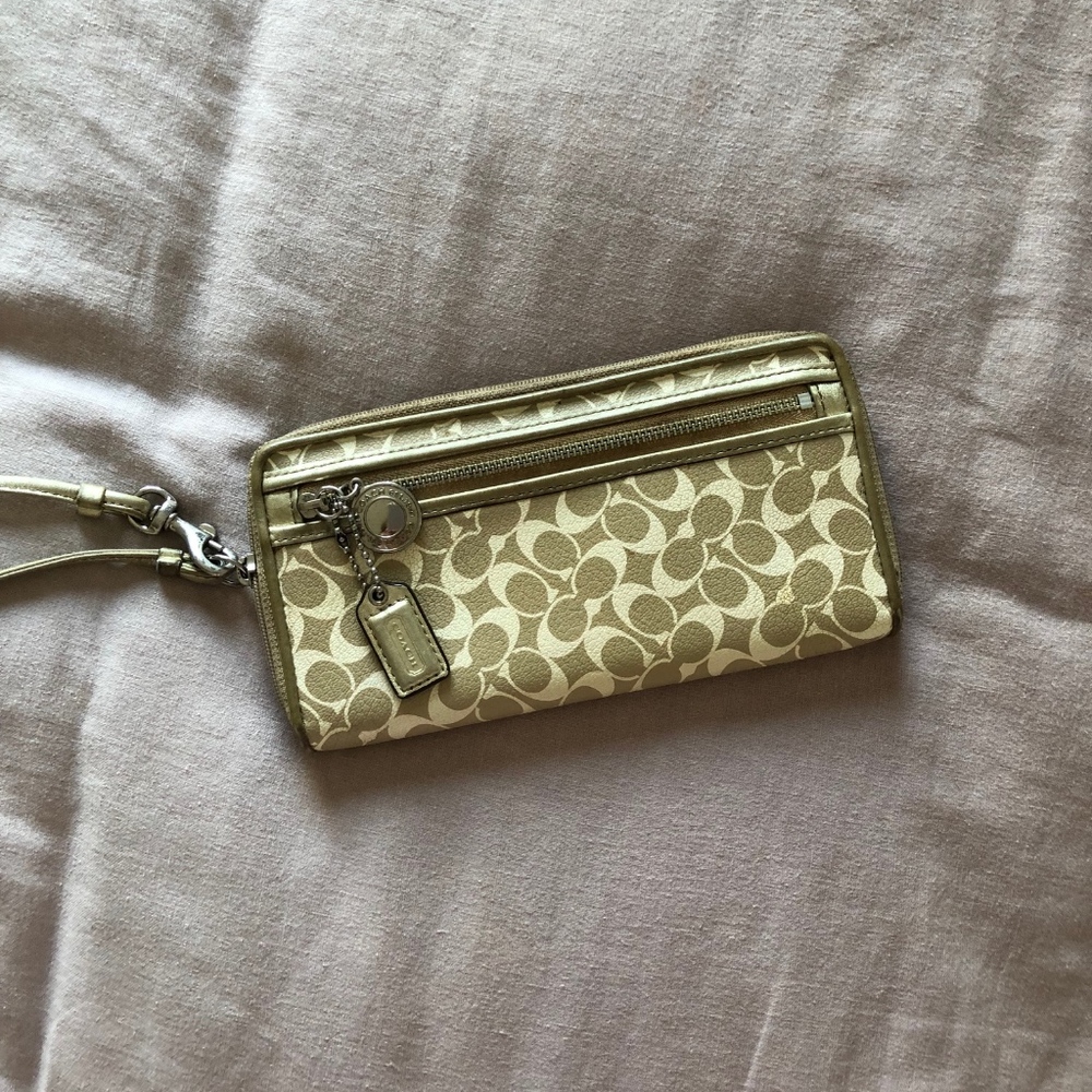 Coach Wristlet Wallet